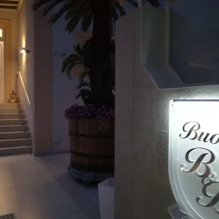 Buono Bed & Breakfast Napels
