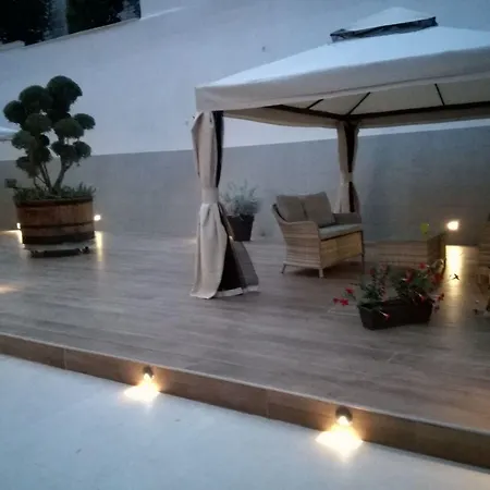 Buono Bed & Breakfast 4*