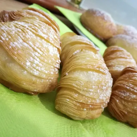 Buono ベッド・アンド・ブレックファスト ナポリ